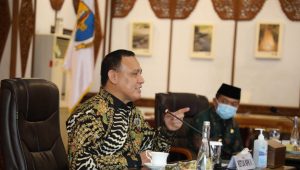 foto-ketua-kpk Ketua KPK Ingatkan Kepala Daerah di Jambi: Tingkatkan Integritas dan Jangan Bebani Staf dengan Upeti