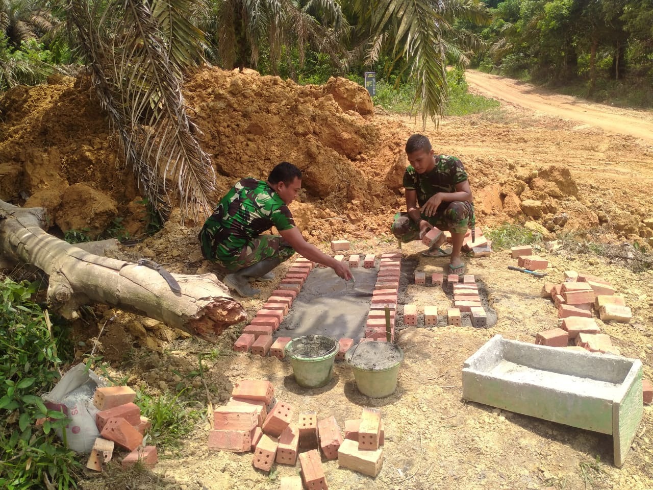 foto satgas tmmd112 kodim0416