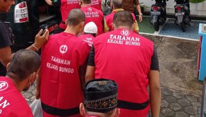 foto-tahanan Kejari Bungo Pindahkan 18 Tahanan Tindak Pidana Umum dari Polres Bungo Ke Lapas Kelas II B Muara Bungo