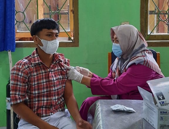 foto vaksin siswa
