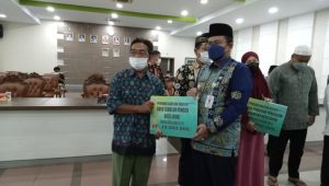 foto-wakil-walikota-jambi-maulana 1.640 Petugas Syara' Terima Insentif