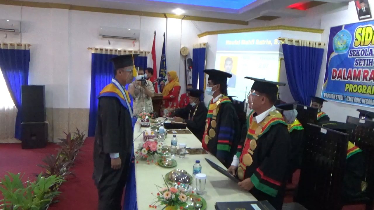 foto wisuda stia setih setio