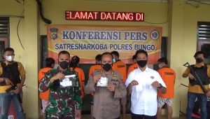 Dalam 1 Hari Polres Bungo Ungkap 26,35 Gram Sabu Beserta 6 Tersangka