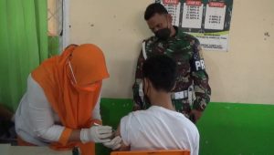 vaksin kodim Ratusan Pelajar SMA di Kabupaten Bungo Disuntik vaksin