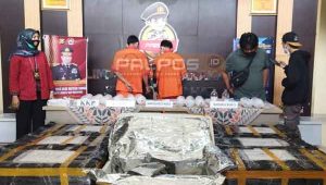 Foto-benih-lobster Pelaku Mengaku Pakaian, Saat Dibuka Polisi Ternyata ini Isinya