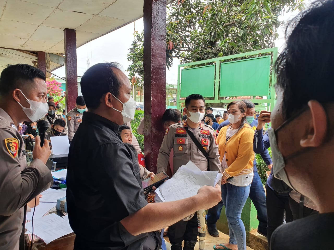 foto-kasat-reskrim-bungo-gelar-vsksinasi Vaksin di Ponpes Qiroatul Qur’an Diprakarsai Kasat Reskrim membludak peserta