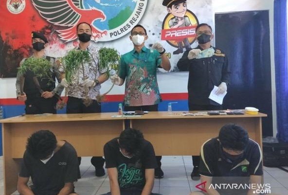 foto konfrensi pers