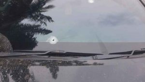 foto-mobil-anngota-polres-oi-yang-di-tembak-perampok Anggota Polres Ogan Ilir Nyaris Tewas Diberondong Peluru Perampok