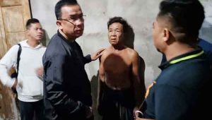 foto-pelaku-tidak-pakai-baju-di-kantor-polisi Indentitas Mayat Wanita Didalam Karung Terungkap