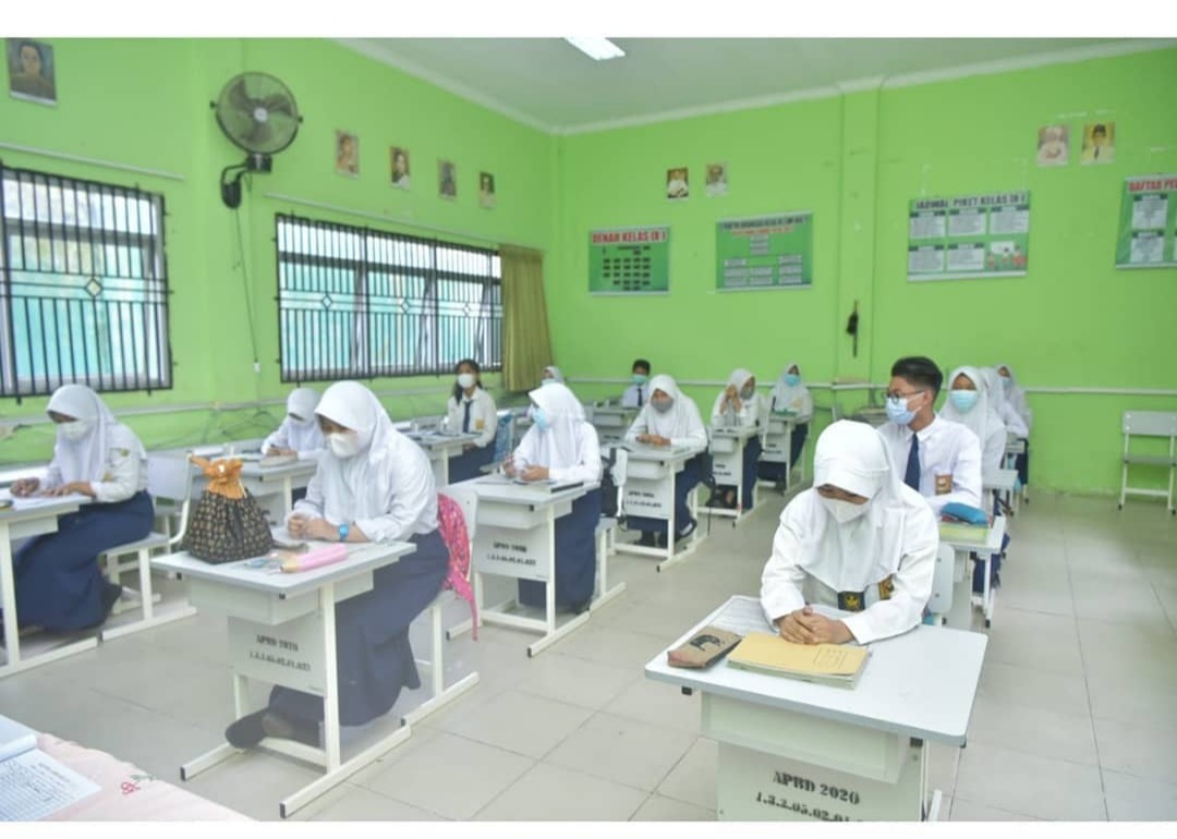 Masih Ada Sekolah Pakai LKS, Mulyadi : Itu Tidak Diizinkan