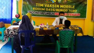 Tim Vaksin Mobile Kodim 0416/Bute Sasar Pelajar SMP.N 3 Bungo