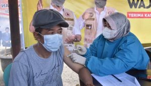 foto-vaksinasi Wako Fasha :Capaian Vaksinasi Kota Jambi Tertinggi Se-Indonsia Diluar Pulau Jawa dan Bal