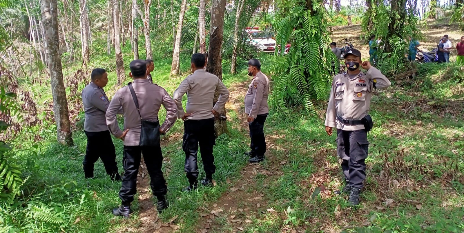 foto anggota polsek pamenang