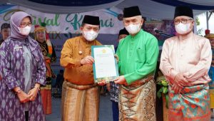 foto-gubernur-alharis-di-kerinci Gubernur Jambi Al Haris Buka Festival Kerinci Ke-19