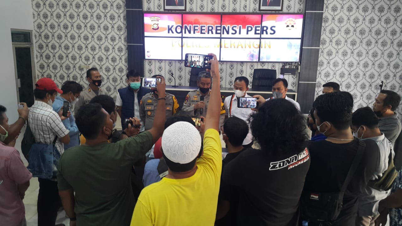 Gelapkan Dana Yayasan Mantan Pimpinan Ponpes Al Munawaroh Ditahan