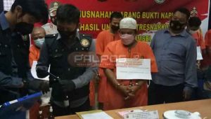 foto-pemusnahan-barang-bukti Pengguna Narkoba di Sumsel Menempati Rangking Kedua Setelah Sumut