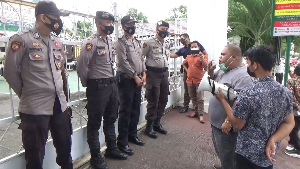 Mahasiswa Tuntut Kejari Bungo Usut Tuntas Dugaan Korupsi Dana BOS Afirmasi 2019