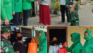 foto-babinsa-bagi-sembako Peduli Warga Terdampak Covid-19, Babinsa Koramil 06/Muara Bungo Turut Andil Dalam Pembagian Sembako