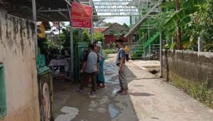 foto-kesetrum-rumah-duka Kesetrum Aliran Listrik Saat Banjir, Dosen UIN Palembang Meninggal Dunia