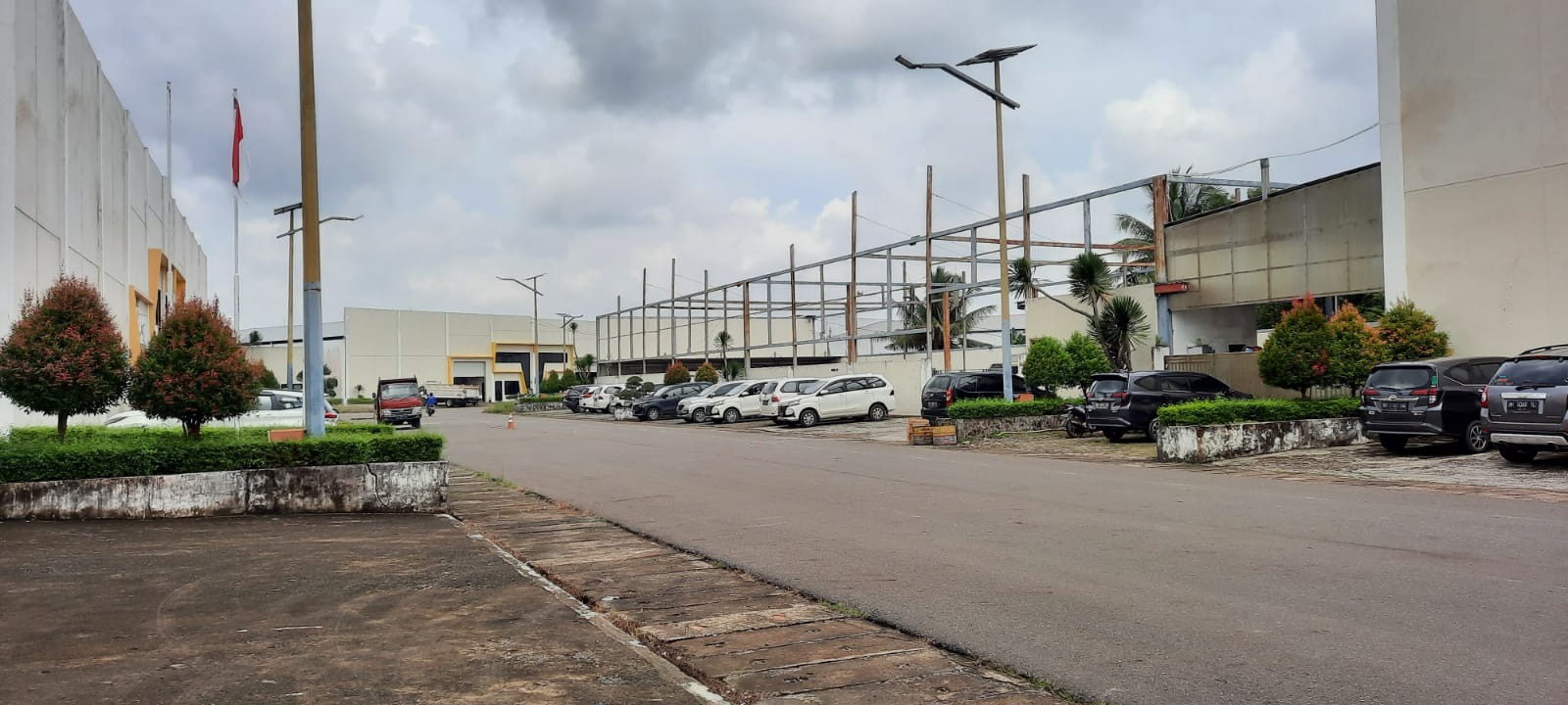 foto komplek pergudangan kastara