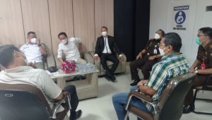 Nurkholis Menyerahkan Diri Ke Kejati