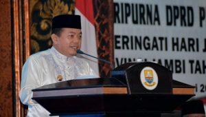 foto-gubernur-al-haris Gubernur Jambi H. Al Haris Hadiri Rapat Paripurna HUT Ke-65 Provinsi Jambi