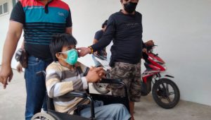 Begal Bersenjata Tajam Dipelor