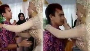 foto seorang pria menangis di pesta pernikahan