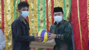 foto-alharis-gubernur Al Haris : Pemprov Terus Upayakan Tingkatkan Ekonomi Masyarakat