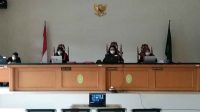 foto-suasana-sidang-rp Cabuli 12 Santri, JPU Tuntut RP 8 Tahun