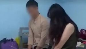 Foto-suami-jual-istri Melalui Aplikasi Michat, Suami Jual Istri Rp500 Ribu