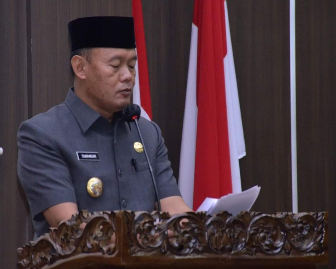 Bupati H.Sukandar Menghadiri Rapat Rapurna DPRD Tebo Tentang Usulan Pemberhentian Bupati & Wabup, LKPJ Dan Ranperda Desa.