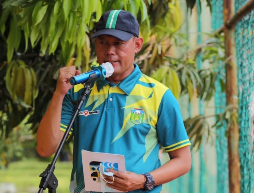 Bupati Tebo Secara Resmi Buka Turnamen Tenis Tanggo Rajo Provinsi Jambi 
