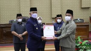 Sampaikan LKPj 2021, Fasha Sampaikan  Ekonomi Tumbuh 3,94 Persen, Abshor : LKPj akan Diperdalam pada Pembahasan Tingkat Pansus