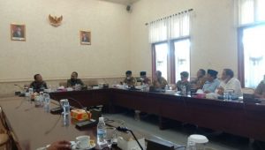 foto-pansus-bot Pansus BOT DPRD Provinsi Jambi Pertanyakan Pemenuhan Syarat ke Pihak JBC