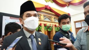 foto-wakil-ketua-dprd-provinsi-jambi Dewan Apresiasi Kinerja Haris-Sani