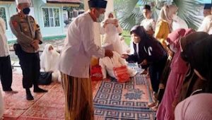 foto-bupati-bungo Pemkab Bungo Gelar Khataman Al Quran dan Santuni Anak Yatim