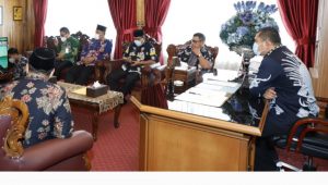 foto-bupati-bungo Bupati Bungo H. Mashuri Menandatangani MoU Dengan Universitas Esa Unggul Jakarta
