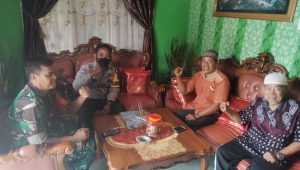 IMG-20220526-WA0062 Eratkan Kerjasama, Babinsa Sungai Pinang dan Bhabinkamtibmas Komsos Bersama Calon Rio Dusun Sungai Mengkuang
