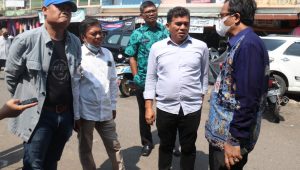 foto-ketua-komisi-II Ketua Komisi II DPRD Kota Jambi Turlap Temui Para Pedagang Pasar