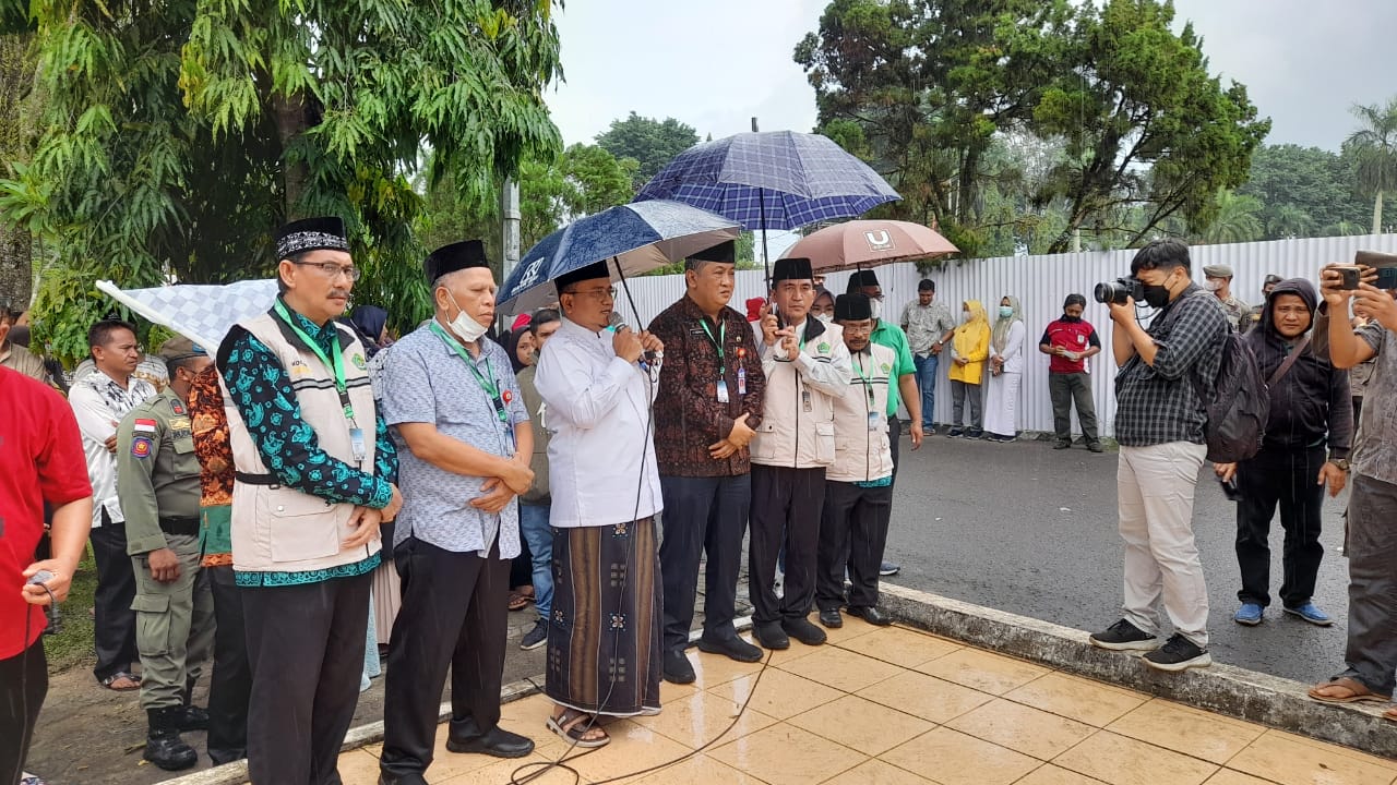 CJH Kota Jambi Kloter 10 Mulai Diberangkatkan