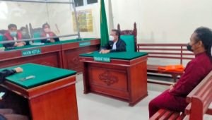 foto-suasana-pengadilan Mpuh Sembiring Terancam Pidana Penjara 8 Bulan Dari tuntuttan JPU dalam Persidangan