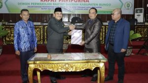 Bupati Bungo Sampaikan Nota Pengantar Ranperda Tentang Perubahan APBD Tahun Anggaran 2022