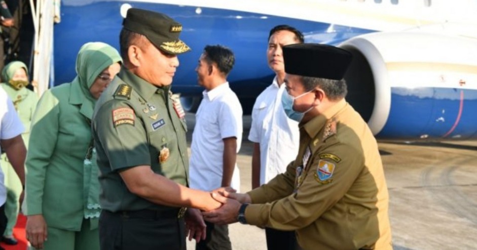 Gubernur Jambi Al Haris Sambut Kedatangan Kasad Jendral Dudung Abdurachman dan Rombongan