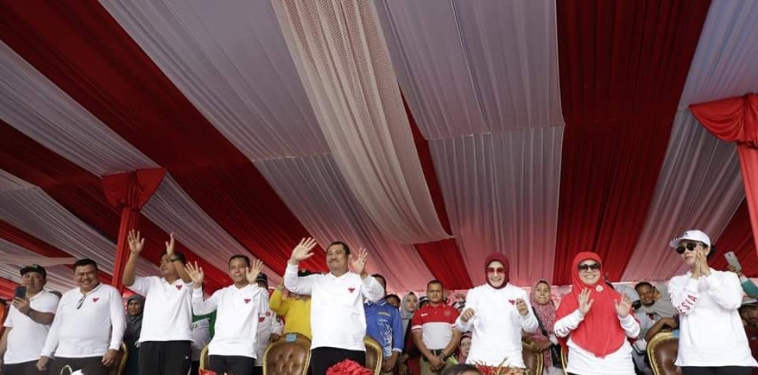 Ribuan Warga Kabupaten Bungo Antusias Saksikan Pawai, Bupati H.Mashuri Apresiasi atas Partisipasi Semua Pihak