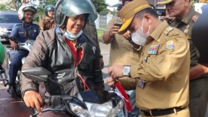 foto-gubernur-jambi Al Haris Dukung Gerakan 10 Juta Bendera Merah Putih