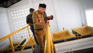 foto-pj-bupati-tebo Dukung Program 100-0-100, Pj Bupati Aspan Tinjau IPA Sungai Bengkal