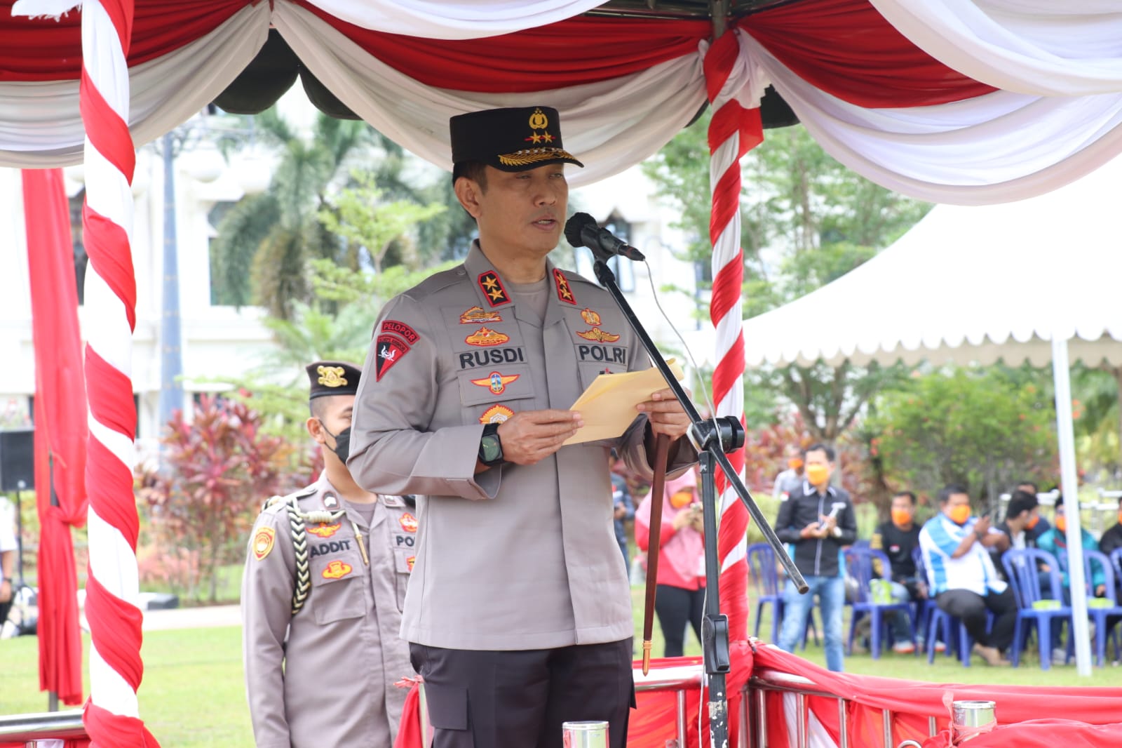 Kapolda Jambi Irjen Pol Rusdi Hartono Pimpin Apel Aksi Nyata Tertib Berlalu Lintas Jambi 2022