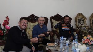 foto-bupati-bungo Pasca Covid-19, Bupati Bungo H. Mashuri , Bupati Tanjung Jabung Timur, Bupati Kerinci Kembali Bertemu