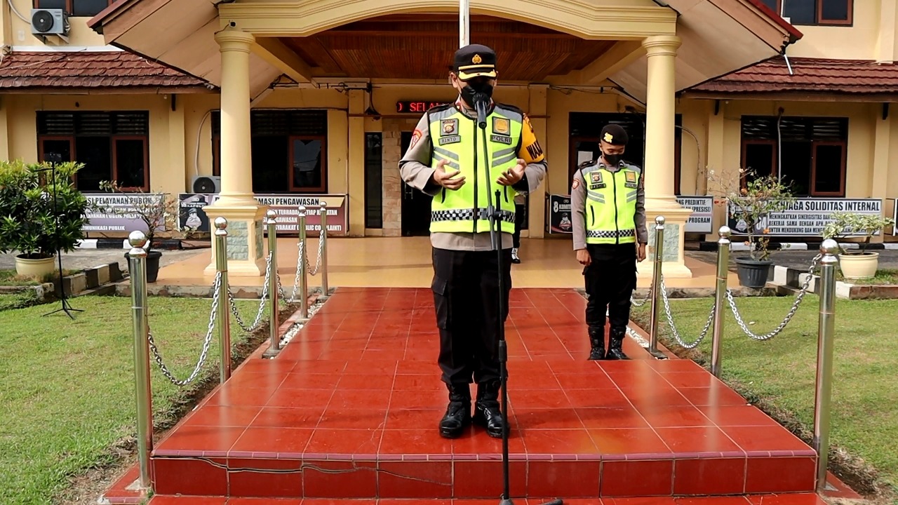 foto wakapolres bungo kompol rinto